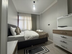 Club Condo | Desk, iron/ironing board, free WiFi, bed sheets - theistanbulnest (İstanbul)