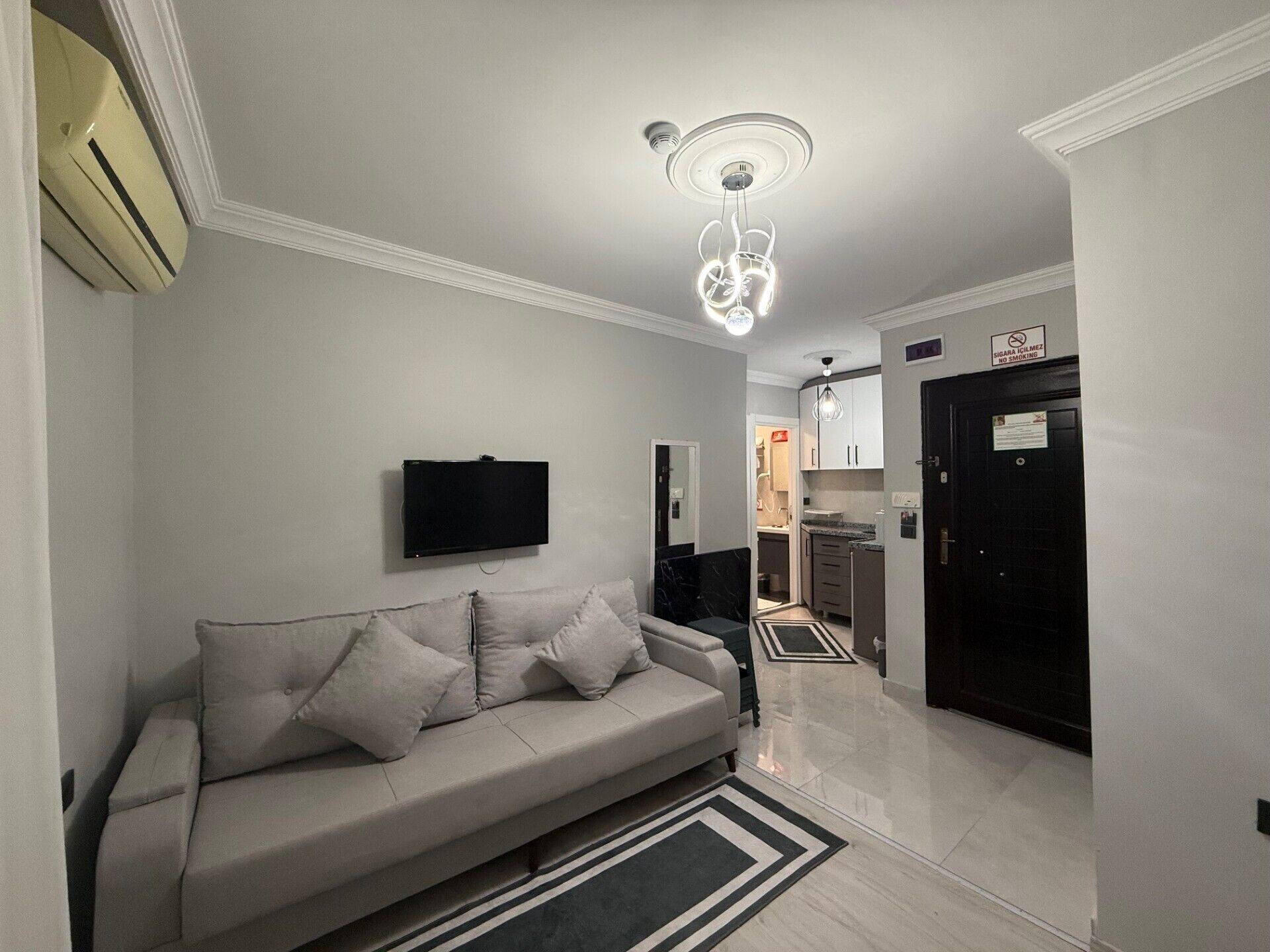 Exclusive Apartment | Desk, iron/ironing board, free WiFi, bed sheets