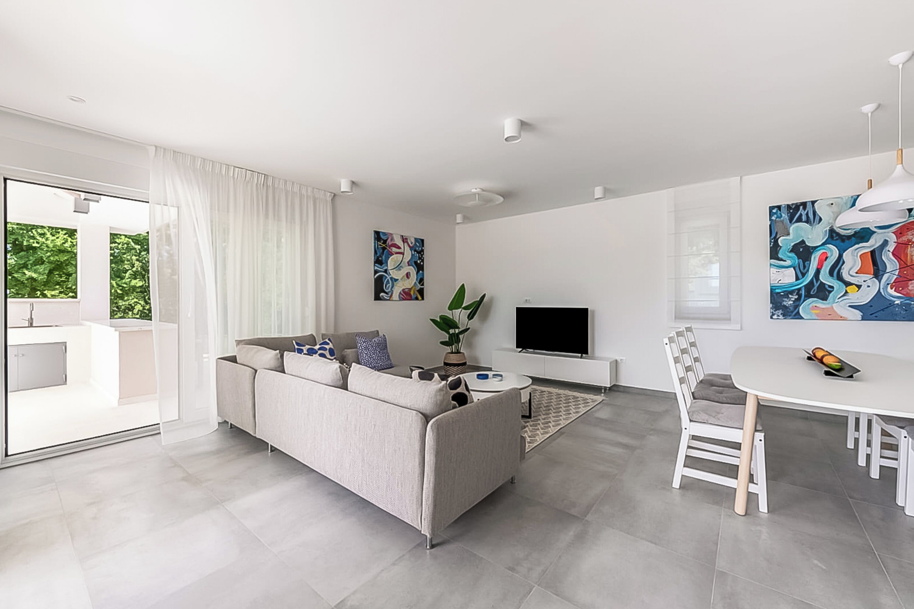 Familienvilla, Mehrere Schlafzimmer (Villa Ora) | Wohnzimmer | 21-Zoll-Smart-TV mit Kabelempfang