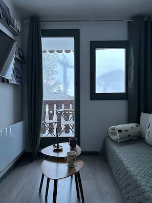 Living area - Studio cabin at the foot of the slopes - Valfréjus (Valfréjus)