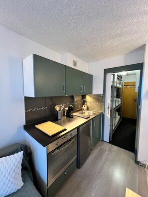 Private kitchen - Studio cabin at the foot of the slopes - Valfréjus (Valfréjus)