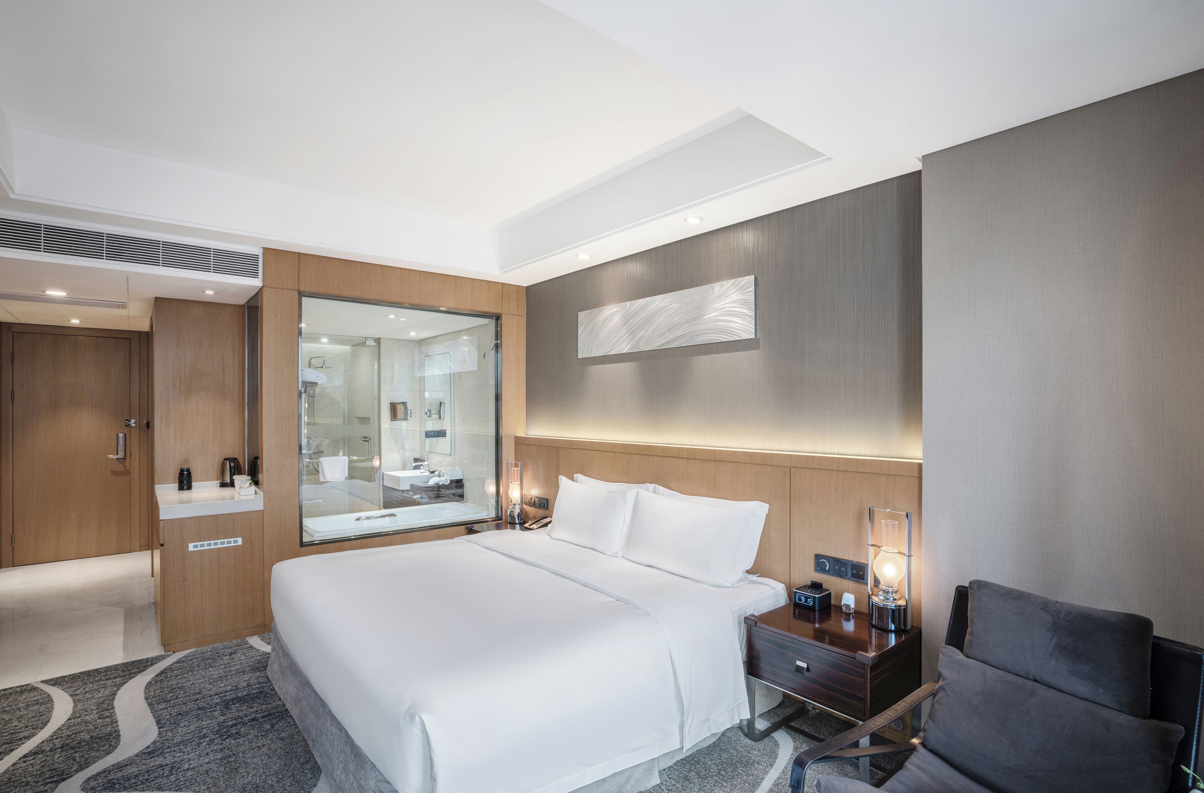 Superior Double Room, 1 King Bed, Private Bathroom, City View | In-room safe, desk, laptop workspace, blackout curtains