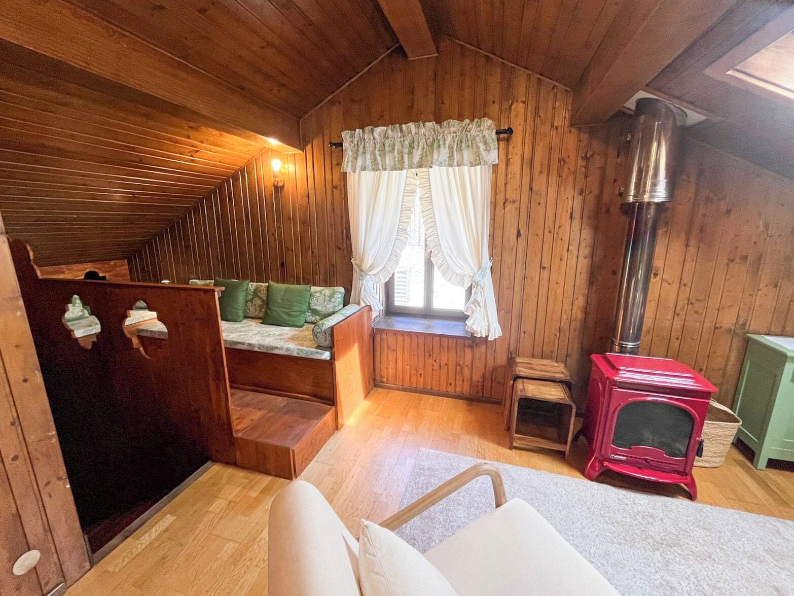 Leilighet, hageutsikt | Oppholdsområde