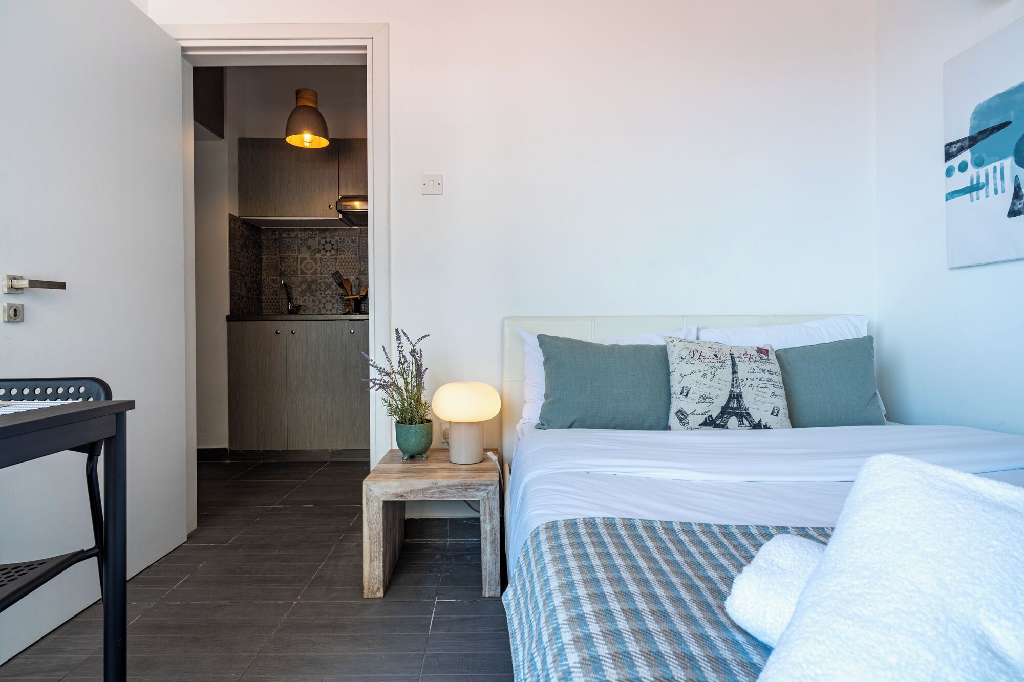 Studio, 1 Double Bed, Kitchenette, City View | Egyptian cotton sheets, premium bedding, individually decorated