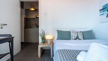 Studio, 1 Double Bed, Kitchenette, City View | Egyptian cotton sheets, premium bedding, individually decorated