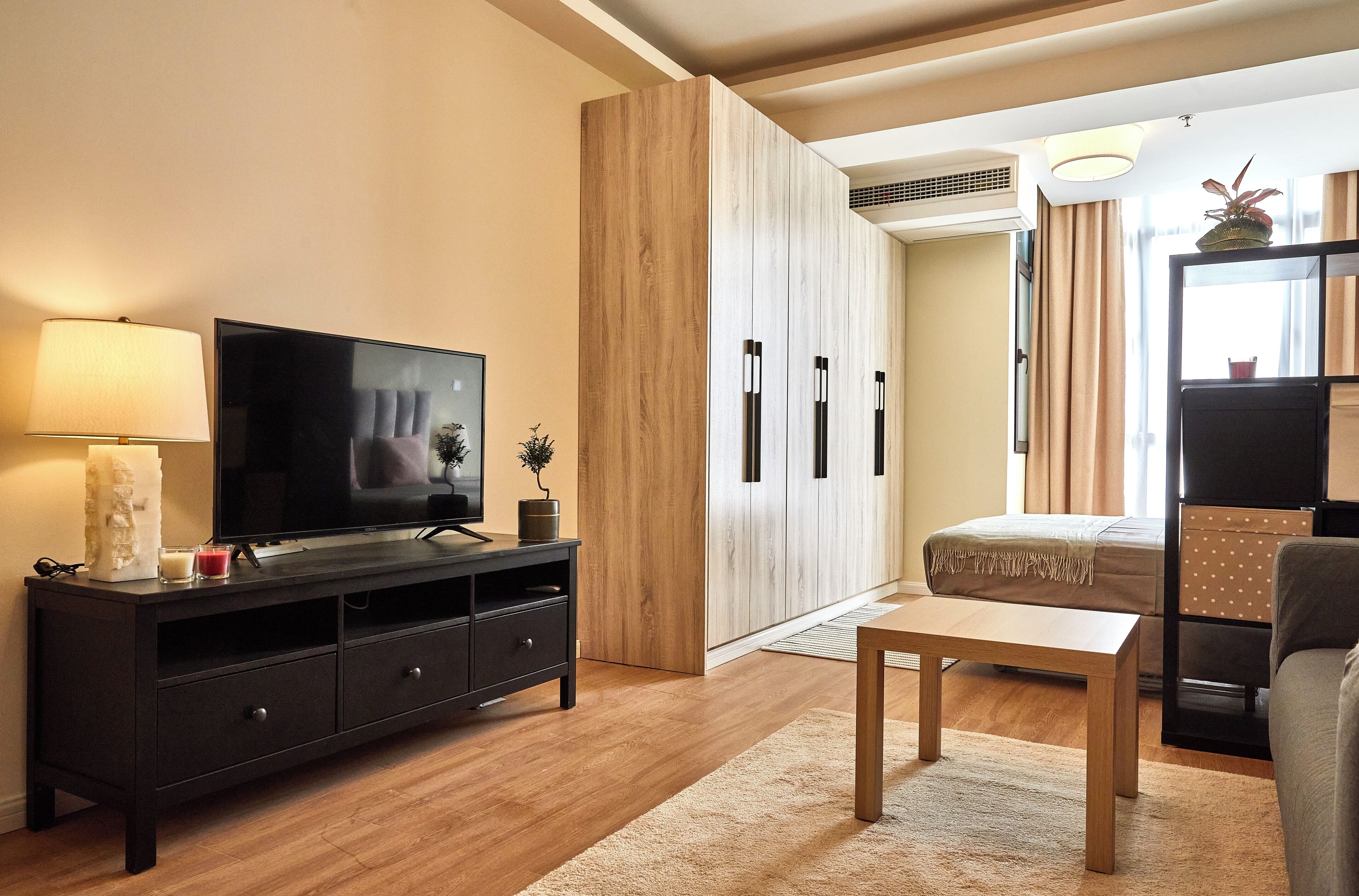 Superior Suite, City View | Laptop workspace, free WiFi