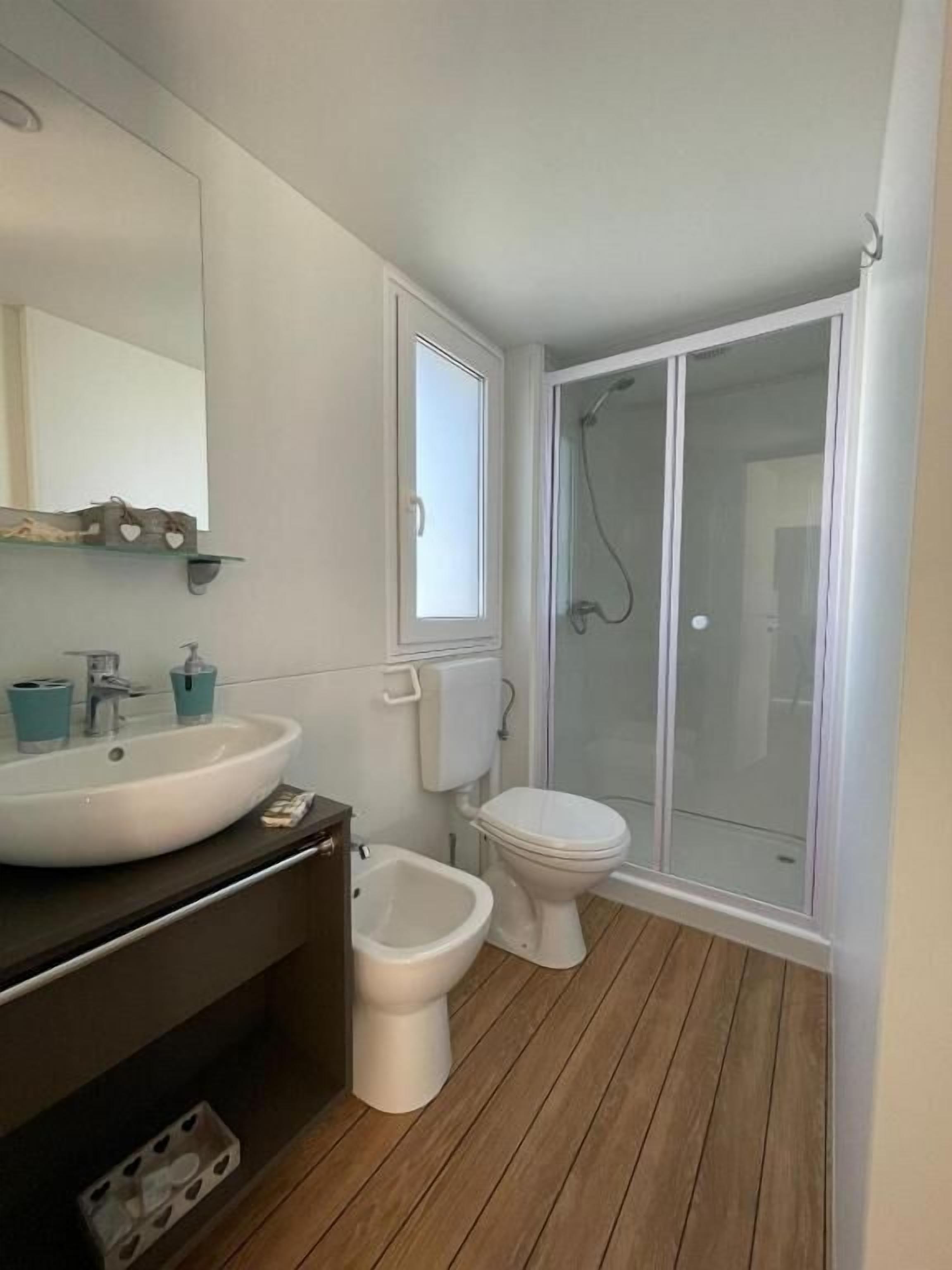 Mobile Premium-Unterkunft | Badezimmer