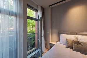 2 bedrooms, in-room safe, desk, iron/ironing board - Apartment Ułański - Superb 2-bedroom apartment - swimming pool and saunas (Poznań)