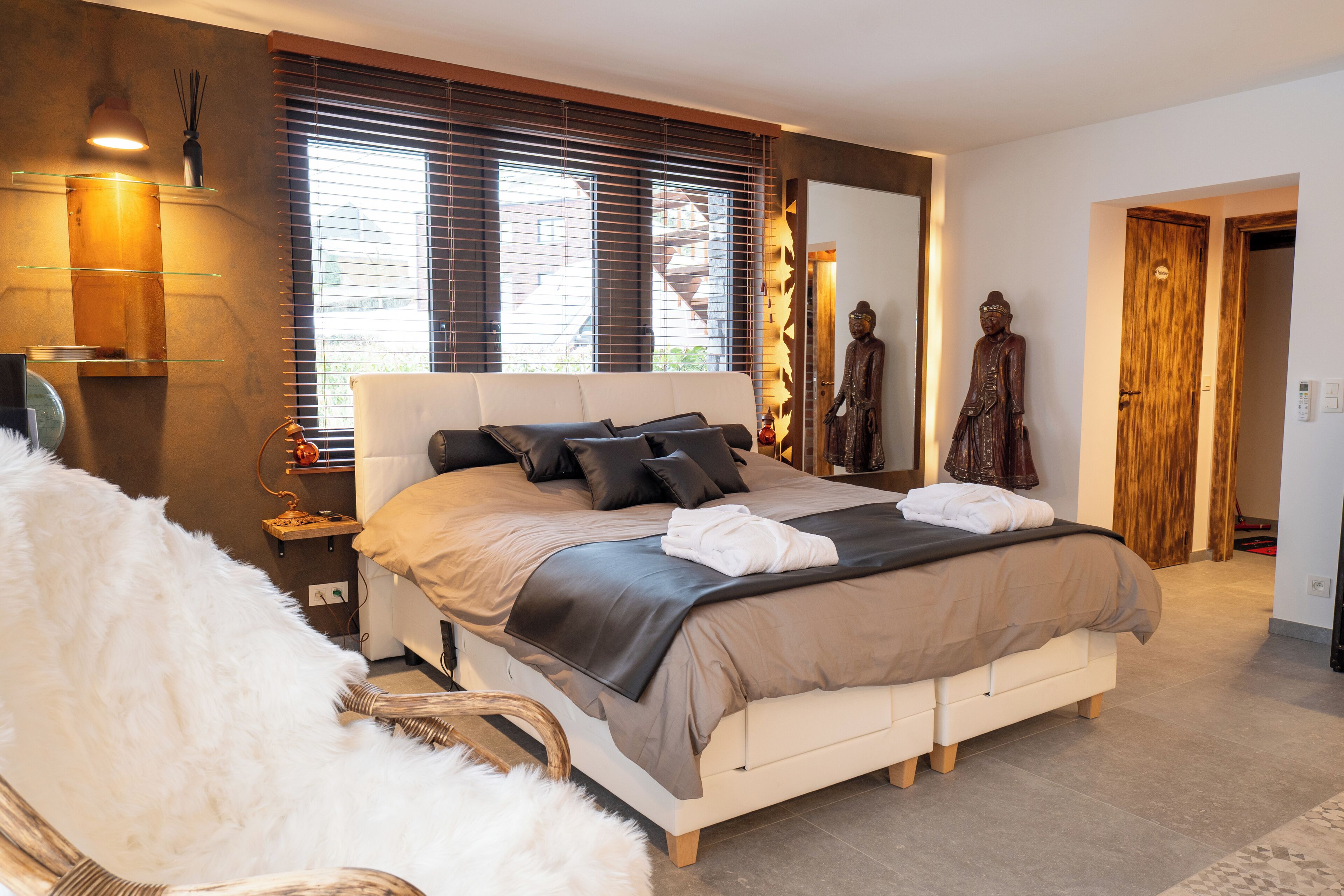 Superior Double Room, Bathtub, Pool View | Blackout curtains, soundproofing, free WiFi