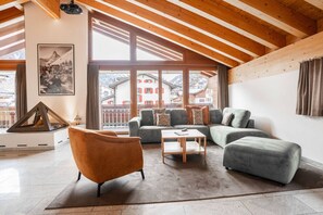 Televisión y estéreo 