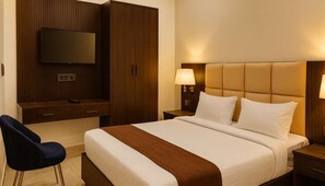 Singola Deluxe, balcone, vista città | Una scrivania, postazione laptop, Wi-Fi gratuito