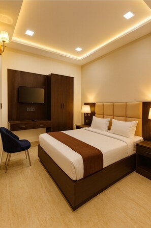 مكتب ومساحة عمل للكمبيوتر المحمول وواي فاي مجانًا