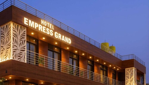 HOTEL EMPRESS GRAND
