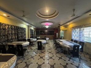 Restaurant - Resort Chilapata Green (Alipurduar)