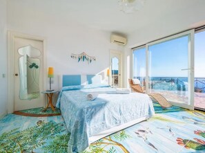 4 bedrooms, iron/ironing board, WiFi, bed sheets - Villa Lavinia with private pool, terrace and sea view in Sorrento Coast (Massa Lubrense)