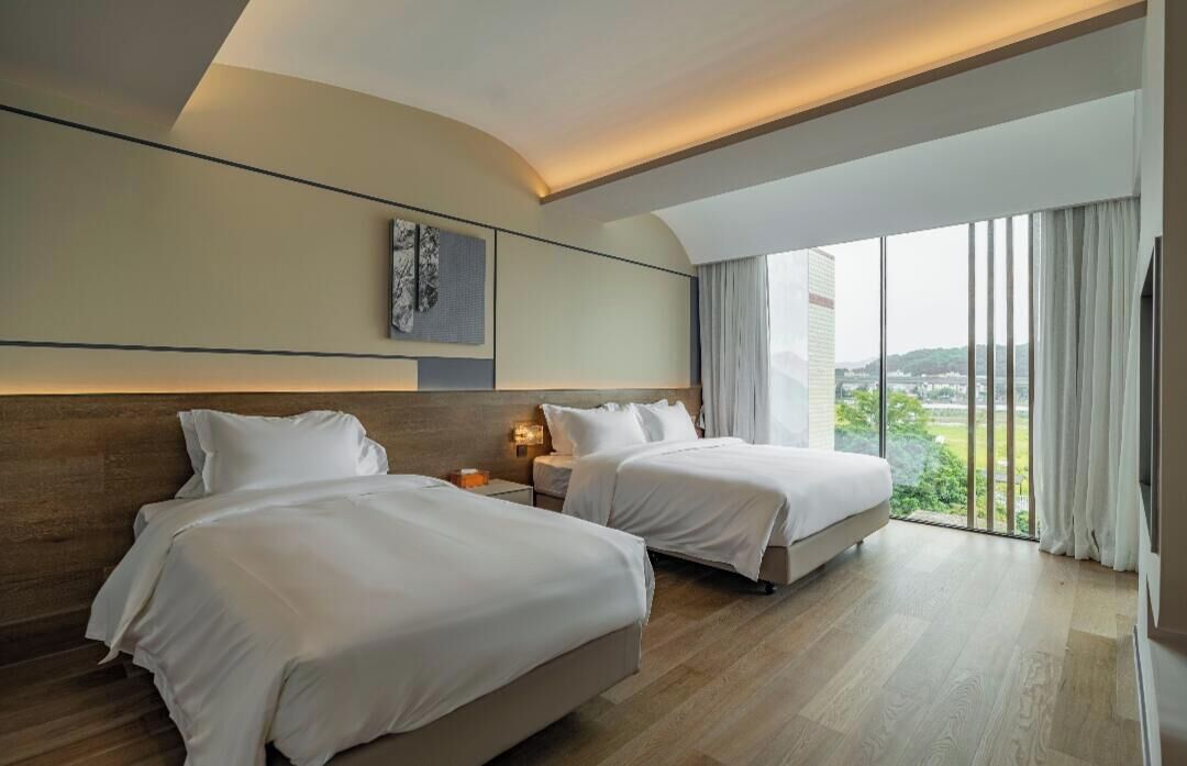 Blackout curtains, iron/ironing board, free WiFi