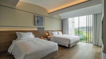 Verdunkelungsvorhänge, Bügeleisen/Bügelbrett, kostenloses WLAN