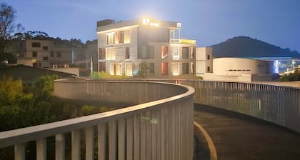 GuanLu Art hotel