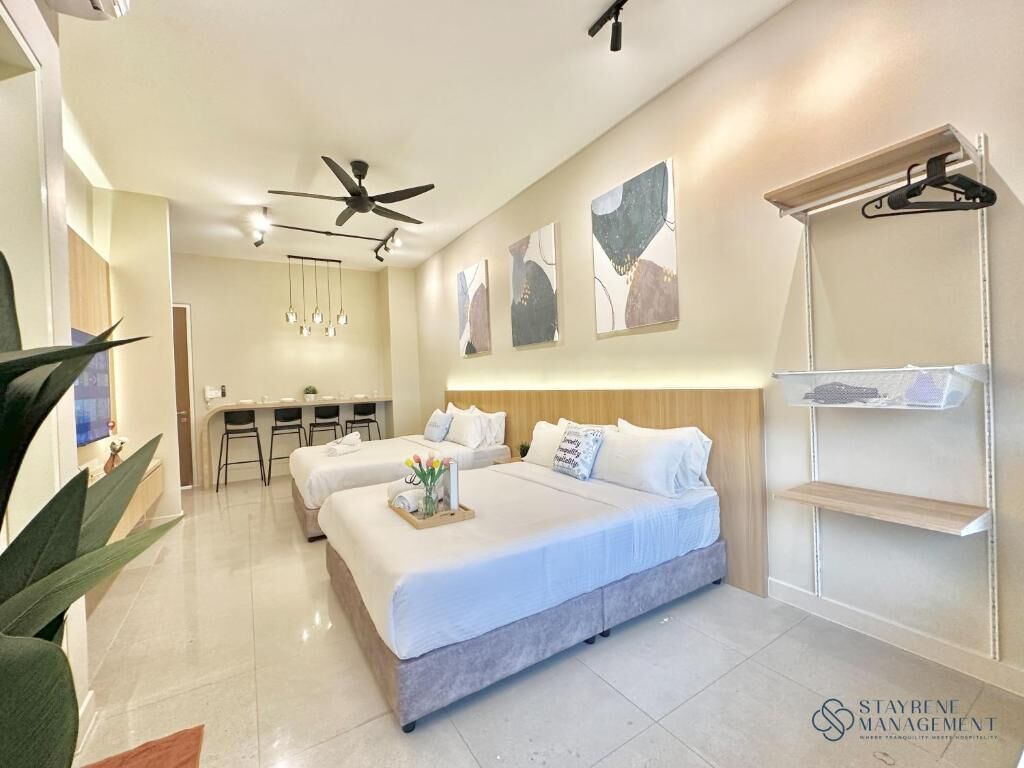 Estudio superior, 2 camas de matrimonio, vistas al mar | Tabla de planchar con plancha y wifi gratis