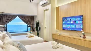 Superior Studio, 2 Queen Beds, Sea View | Iron/ironing board, free WiFi