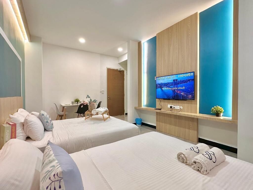 Iron/ironing board, free WiFi