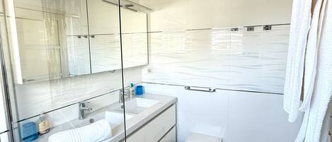 Dusche, Haartrockner
