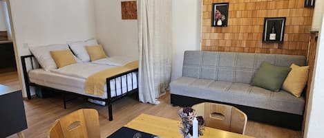 1 bedroom, travel crib, free WiFi, bed sheets