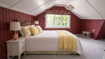 4 makuuhuonetta, vauvan matkasänky, Wi-Fi, vuodevaatteet