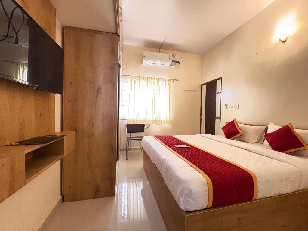 Double Room, Balcony | Soundproofing, iron/ironing board, free WiFi