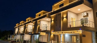 Sai Grand Villas and Hotel