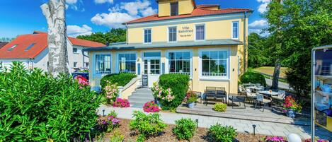 บริเวณภายนอก