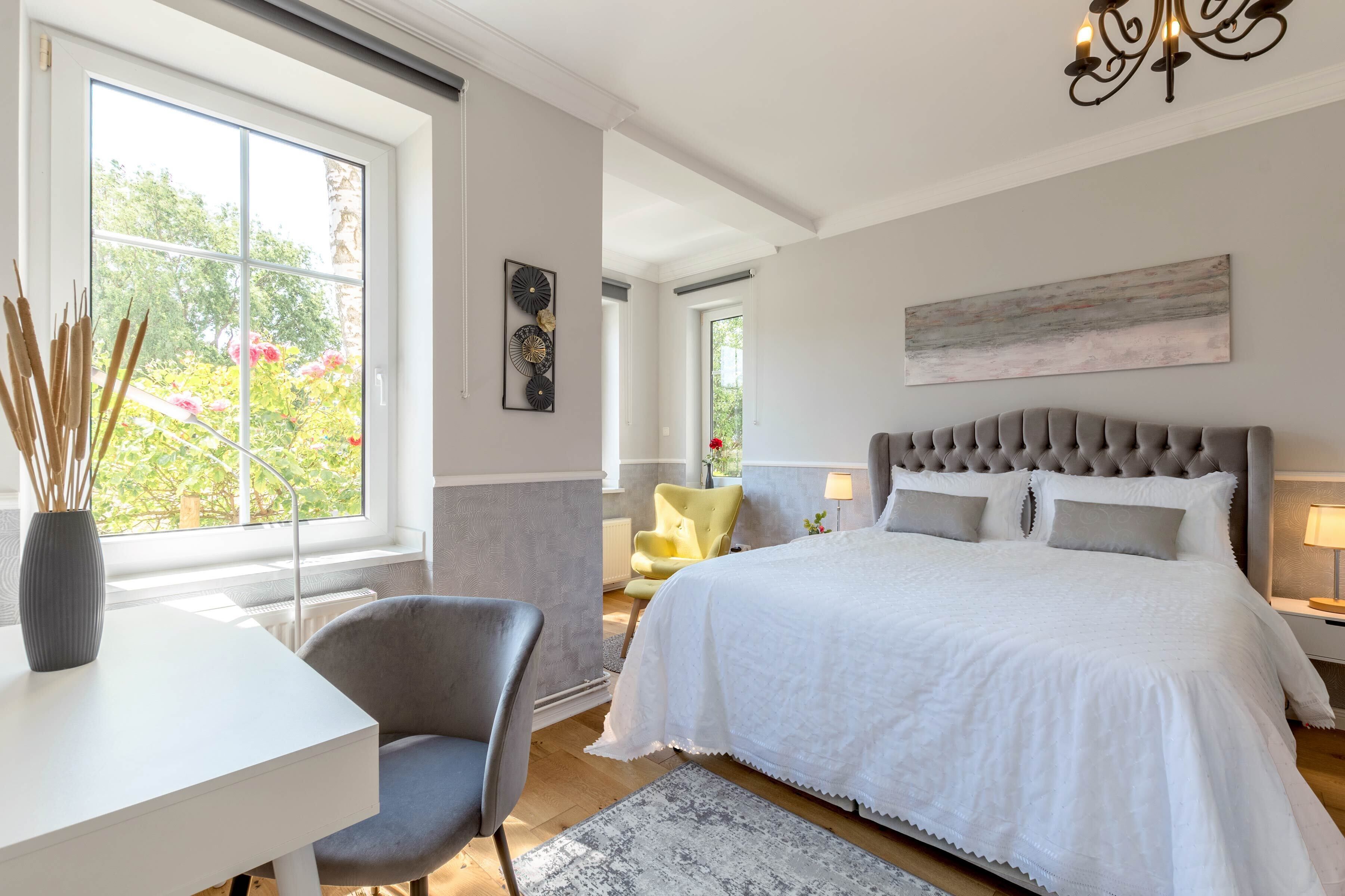 Junior-Suite, Gartenblick | Bộ đồ giường cao cấp, truy cập Internet không dây miễn phí 