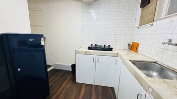 Réfrigérateur, plaque de cuisson