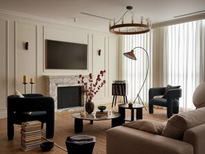 Free minibar, individually decorated, individually furnished, desk - Vitamin Home Hoan Kiem (Hanoi)