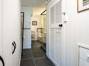 Interior - Akaroa Hideaway – Cosy Studio, walk to Village (Akaroa Area)