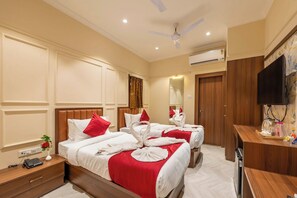 Double Room | Desk, free WiFi - Hotel Silver Stone Varanasi (Varansi)