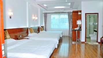 Familierom | Strykejern/-brett, wi-fi (inkludert) og sengetøy