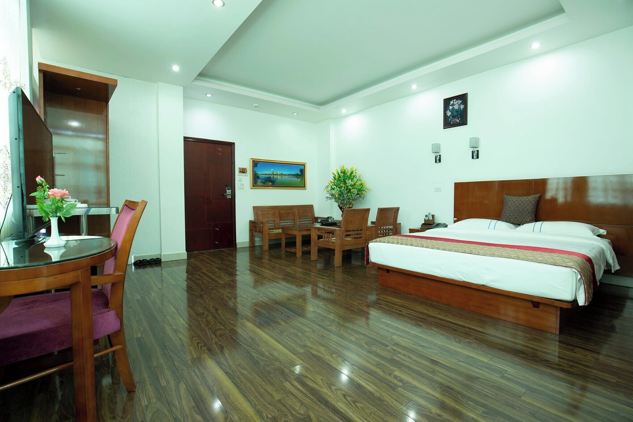 Standard Double Room | Iron/ironing board, free WiFi, bed sheets