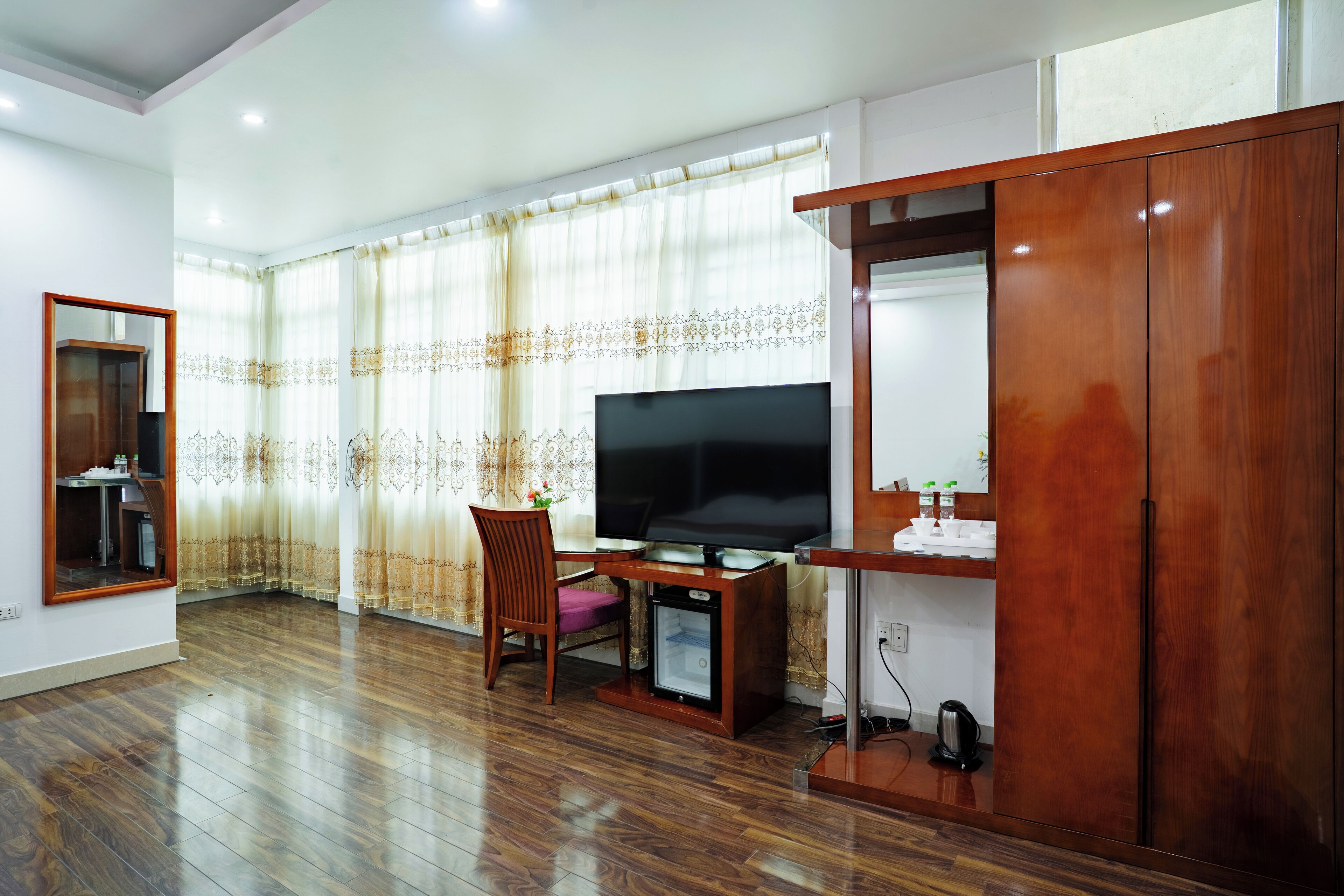 Kahden hengen luksushuone | Silitysrauta/-lauta, ilmainen Wi-Fi, vuodevaatteet