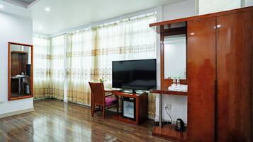 Kahden hengen luksushuone | Silitysrauta/-lauta, ilmainen Wi-Fi, vuodevaatteet