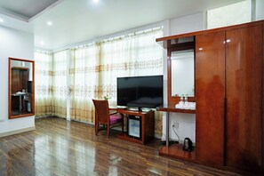 奢華雙人房 | 熨 斗/熨衫板、免費 Wi-Fi、床單