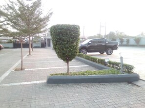 Property grounds - Las Bintus Villa Hotels (Gombe)