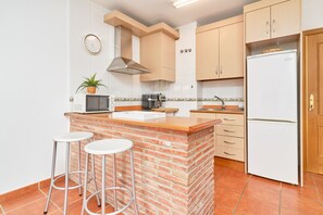 Fridge, microwave, stovetop, coffee/tea maker - Apartment 'Pensacola' with Mountain Views, Wi-Fi, and Air Conditioning (Macharaviaya)