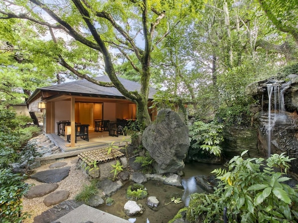 Outdoor dining - Fufu Kyoto (Kyoto)