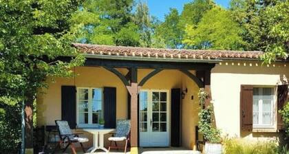 GĂźte de Charme en Dordogne â Luxe, IntimitĂ© et SĂ©rĂ©nitĂ© pour 2 Adultes