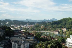 View from property - Oak Ray Sky Terrace (Kandy)