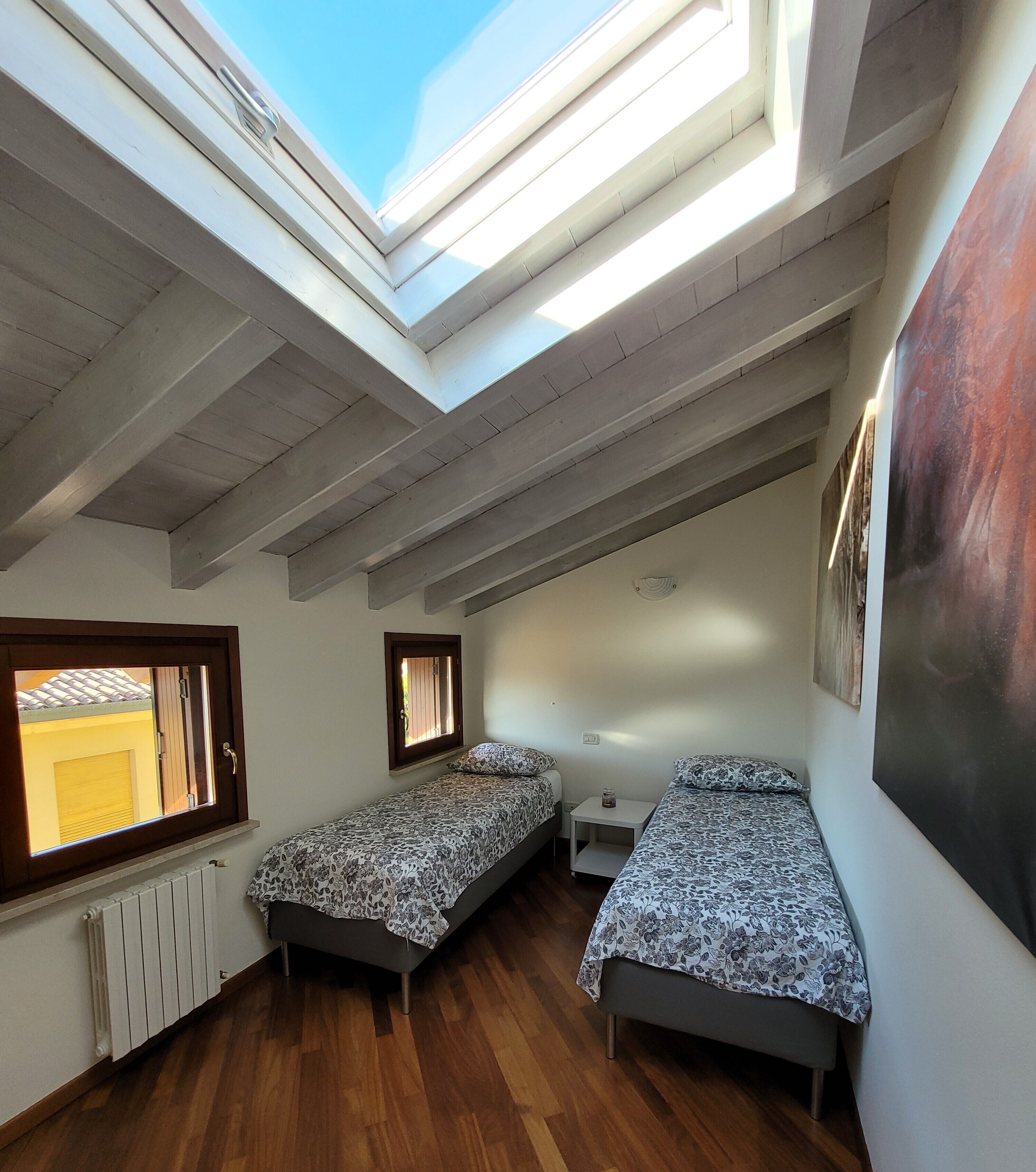 Bügeleisen/Bügelbrett, Internetzugang, Bettwäsche