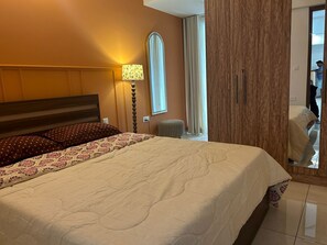 Strykejern/-brett, wi-fi og sengetøy