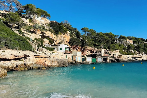 Beach nearby, sun-loungers