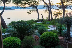 Property grounds - Stunning seafront 5 bedroom villa with full privacy and great seafront location. (Jelsa)